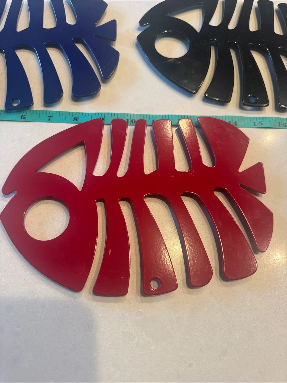 Decorative Fishbone Aquarium trivets - Red, Blue, Black